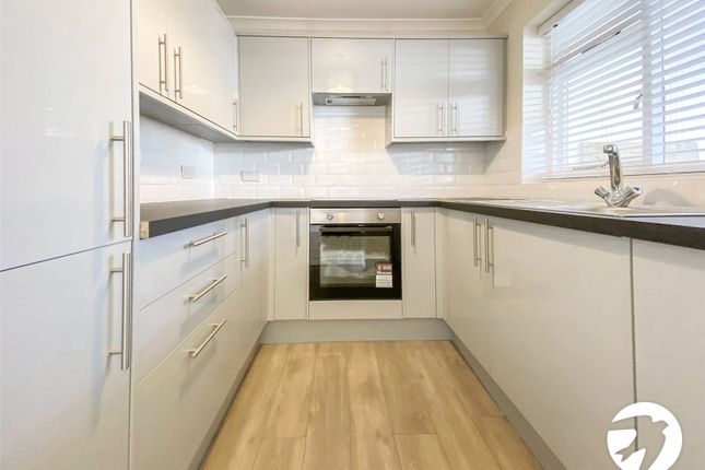 67, Harman Drive, Kent photo 3