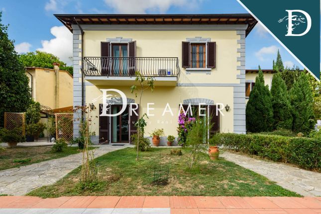 Villa for sale in Via Dei Massoni, Firenze, Toscana