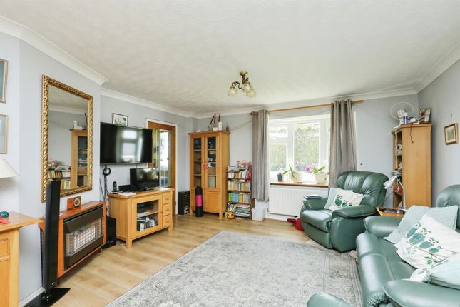 41, Gwyn Crescent, Fakenham photo 4