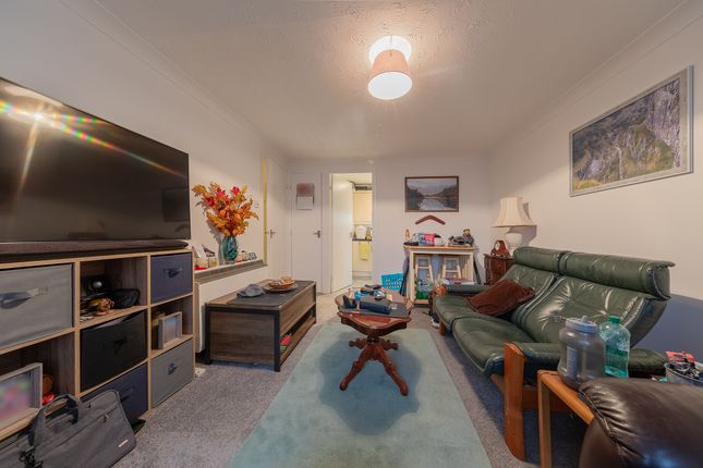 11, Heathlands Grove, Birmingham photo 4