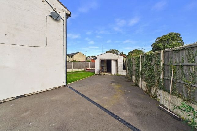 52 Princess Gardens, Blackburn photo 4