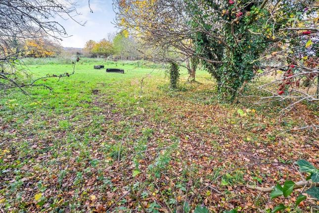 Land to the North and West of 19, Filgrave, Newport Pagnell photo 2