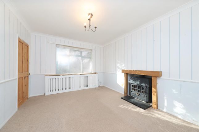 Mad Bess Wood Cottage, Breakspear Road North, Harefield photo 4