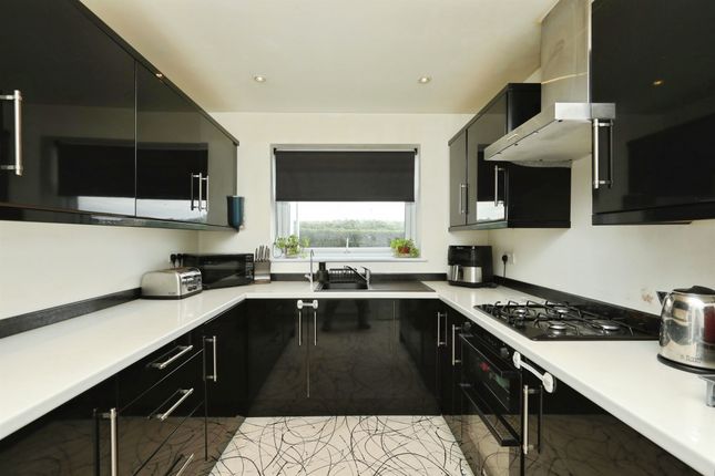 3, Harrogate Road, Sheffield photo 3