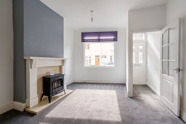 72, Gordon Road, Dartford photo 4