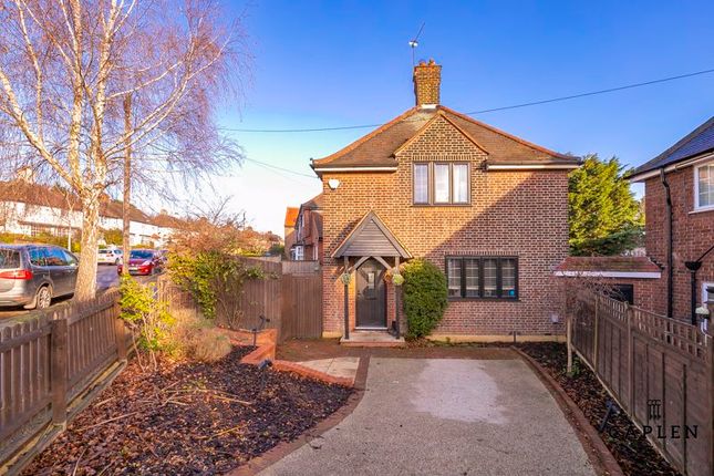 Thumbnail Detached house for sale in Roding View, Buckhurst Hill