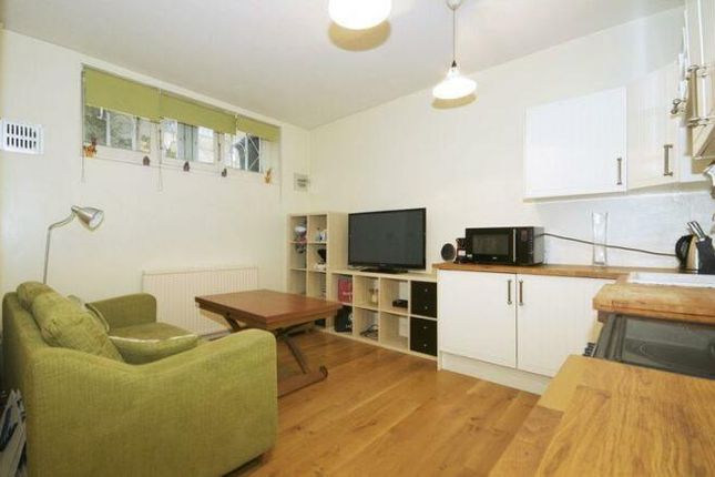 Property for sale in East Tenter Street, London E1 - Zoopla
