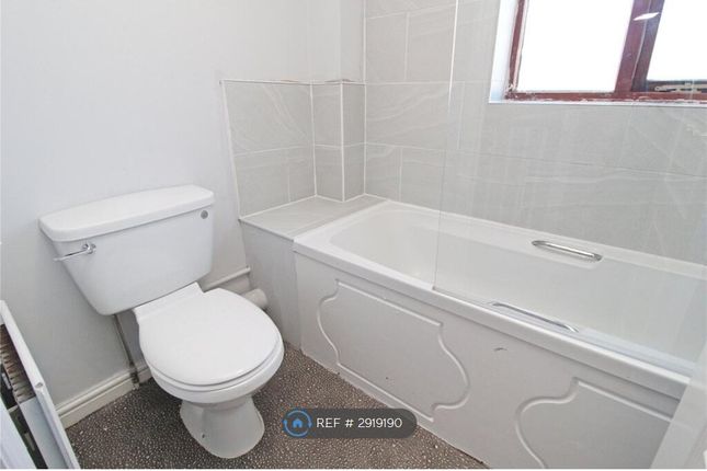 Groundsel Close, Walnut Tree, Milton Keynes photo 3