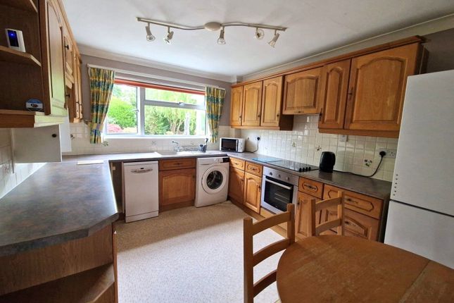 4,6 Pentgrove Court, Stevenstone Road, Exmouth photo 3
