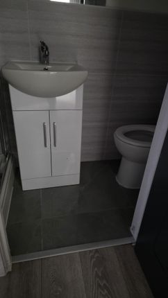 71, Wyken Avenue, Coventry photo 3