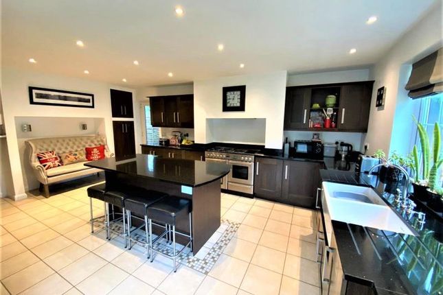 Pine Tree Cottage, Pembroke Road, Woking photo 3