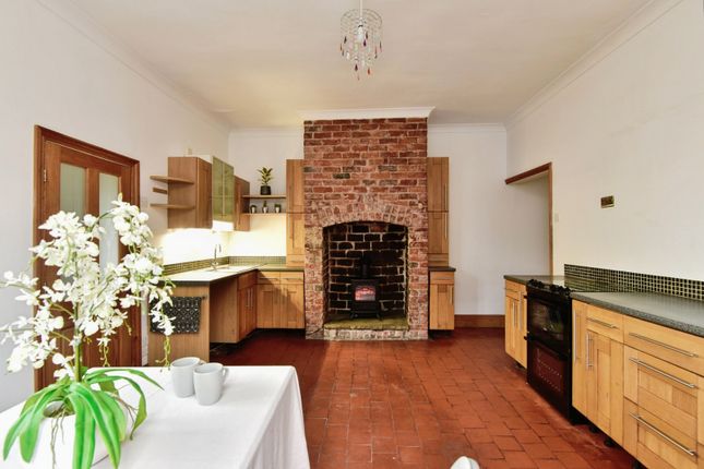 24, Ravens Lane, Stoke-on-Trent photo 3