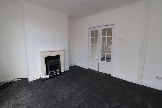 15, Ryecroft Avenue, Bury photo 4