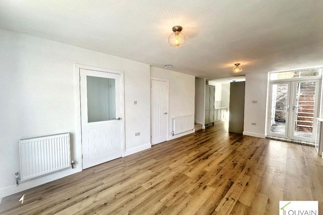 33 Lady Tyler Terrace, Tredegar photo 4