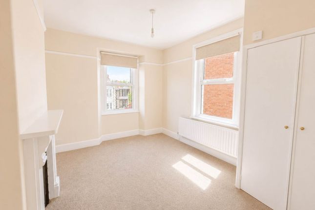 Fff     Clifton Road, Weston-super-Mare photo 3