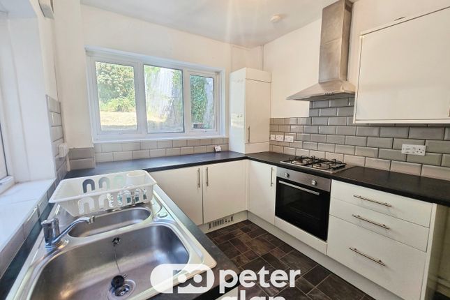 22, SWANSEA photo 3