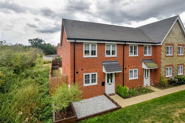 2-bed house on Long Strakes Staplehurst, Tonbridge, £170,000