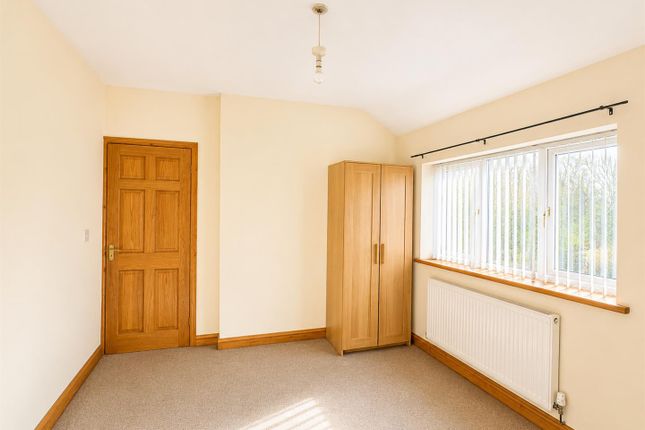 18, Brookside Crescent, Mold photo 5