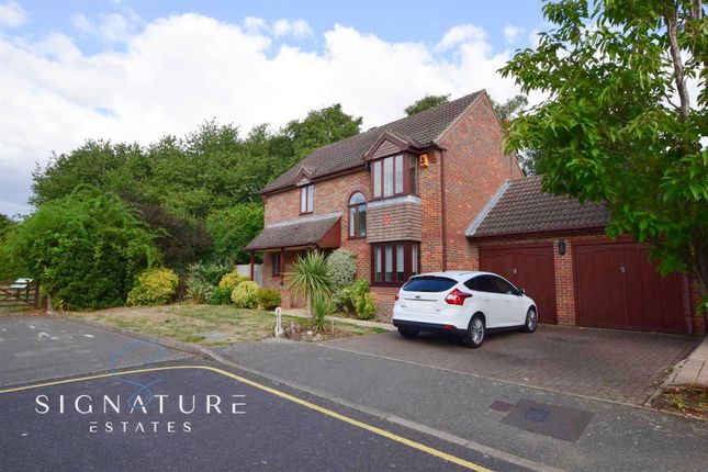 Thumbnail Property for sale in Fishers Close, Bushey, Hertfordshire