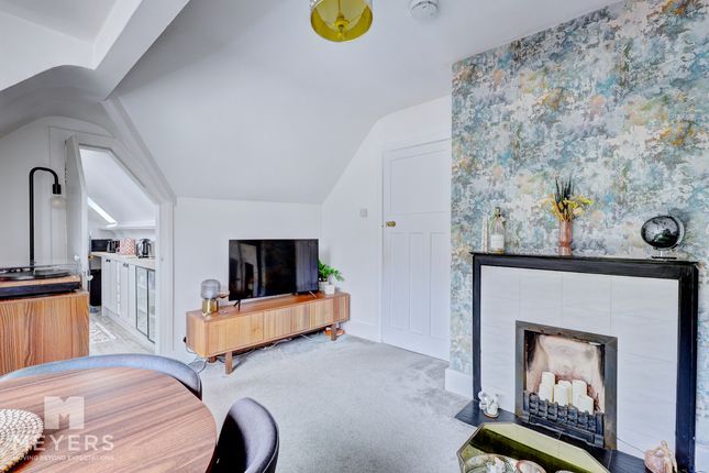32b, Wentworth Avenue, Bournemouth photo 5