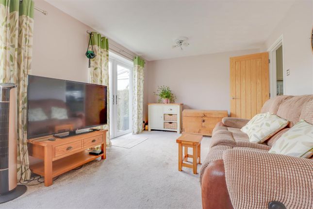 Terraced house for sale in Lapwing Road, Wickford