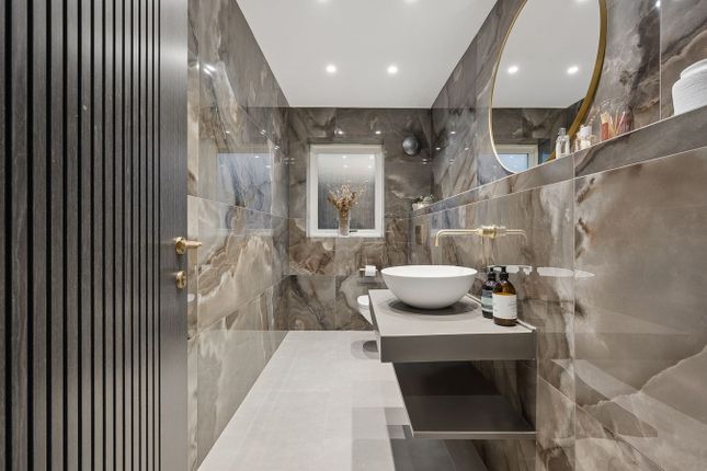 8, Windermere Drive, Alderley Edge photo 2