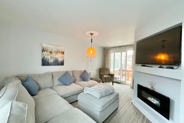 2 Ernley Close, Nantwich photo 2