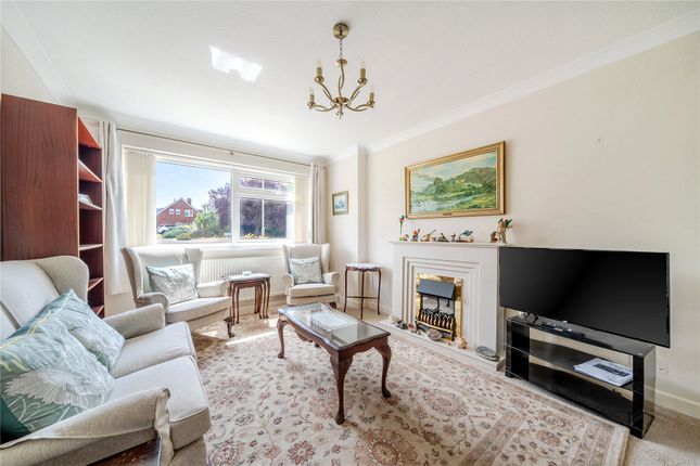 44, Ladycroft Way, Farnborough Village, photo 3
