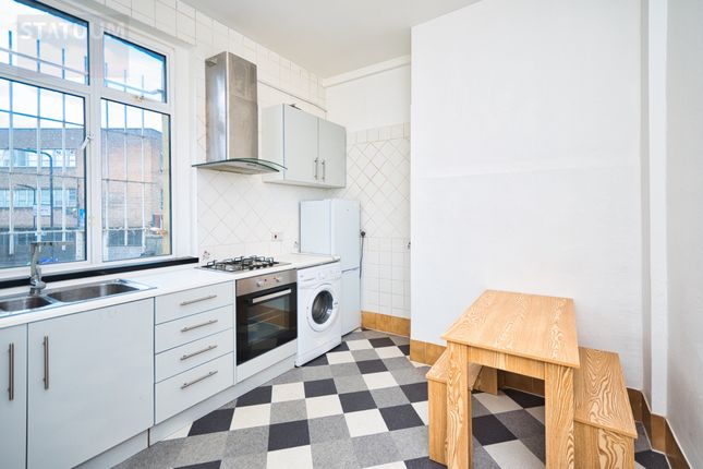 Flat A 169,, Mare Street, London photo 2