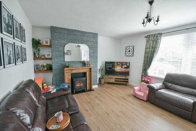 44, Hawthorn Square, Seaham photo 2