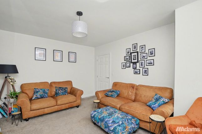 20, Bar Hill Close, Halton photo 4