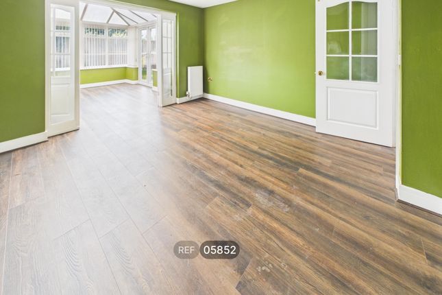 46, Willow Bank Drive, Pontefract, WF8 2WQ photo 4