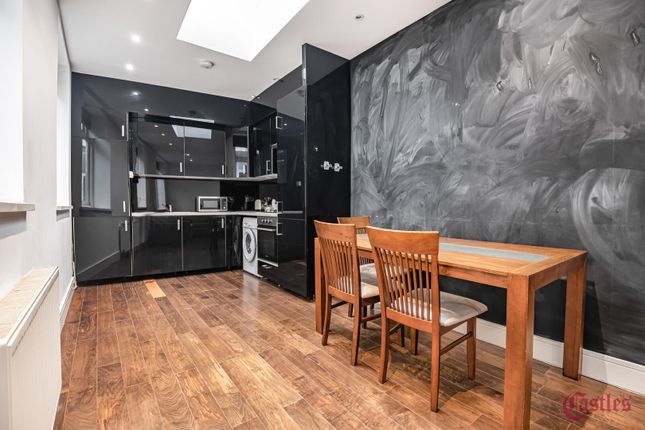 54B, Coleridge Road, London photo 2