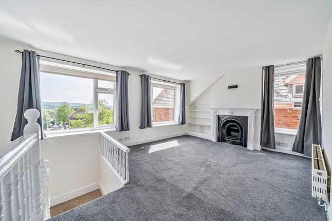 Flat Flat 6, 63, Lower Street, Pulborough photo 3
