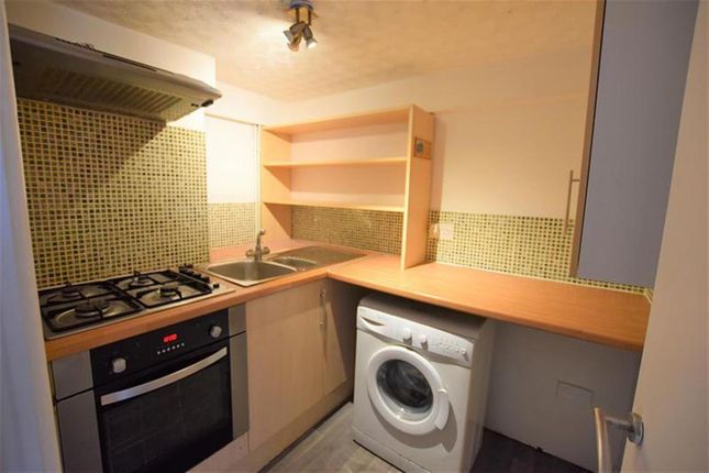 Thumbnail Flat to rent in Clarendon Road, Manchester