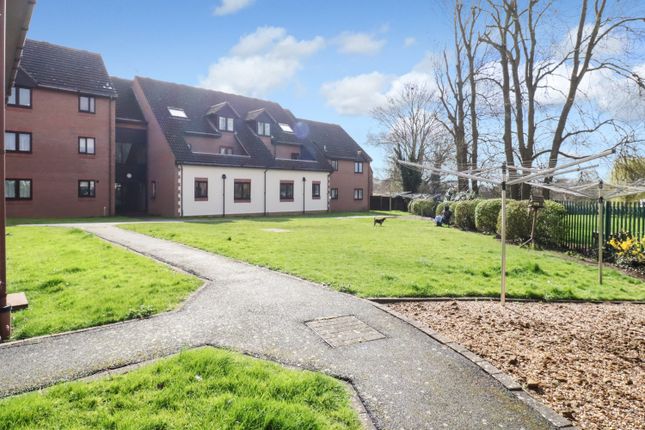 Flat for sale in Chestnut Place, Southam, Warwickshire