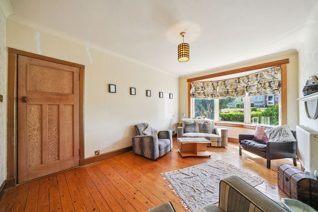 34 Hillview Drive, Glasgow photo 3