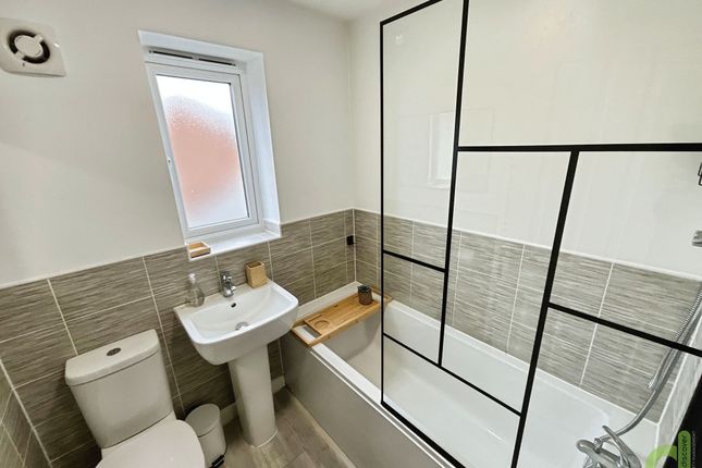 2 Bluebell Terrace Spring Meadows, Darwen photo 4