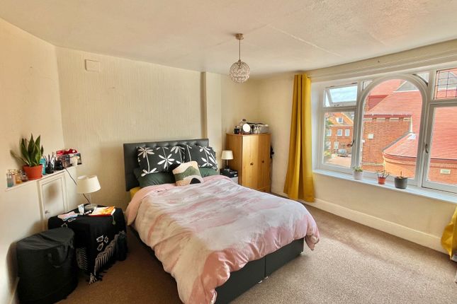 Flat G The Priory, 2, The Bayle, Kent photo 5