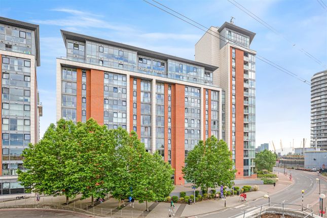Flat 33, Ross Apartments, Royal Victoria Dock photo 4