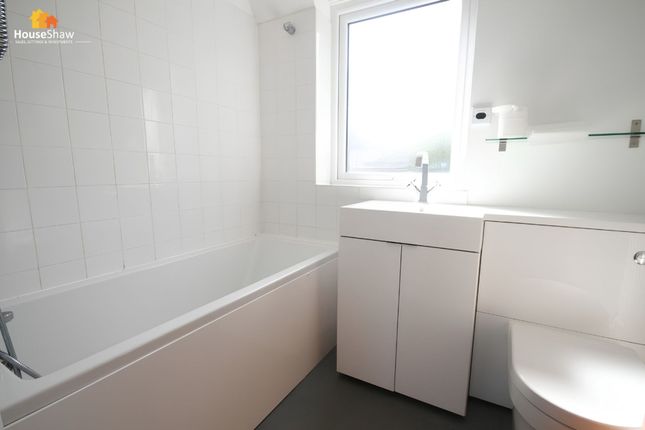 11 Avenue House Park Road, Chesham photo 5