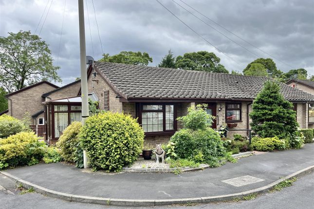 2-bed semi-detached on 9, Holly Bank, Hyde, £225,000