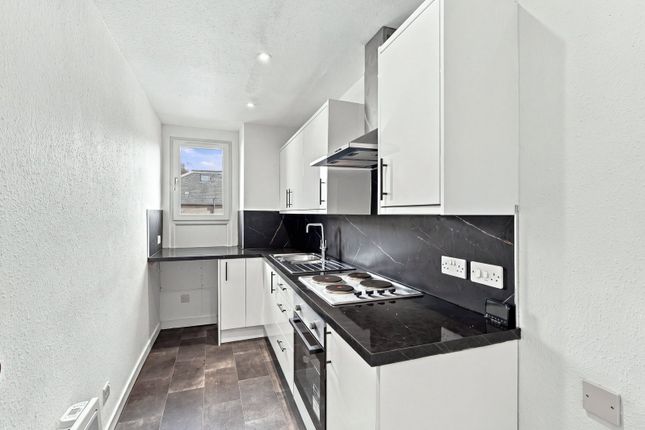 49h, Milnbank Road, Dundee photo 3