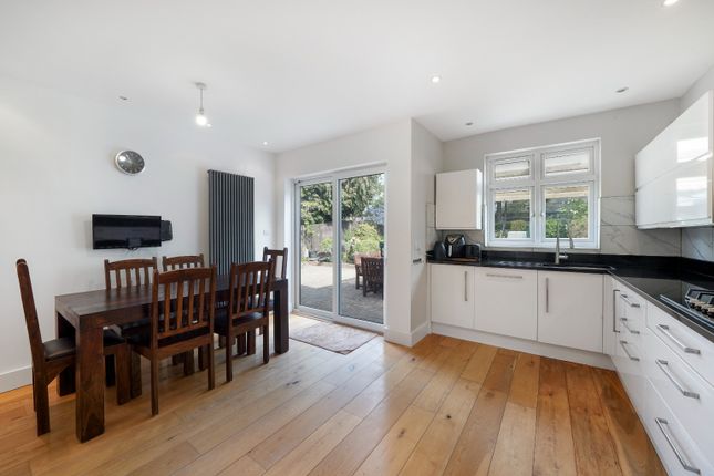 8, West End Lane, Pinner photo 4