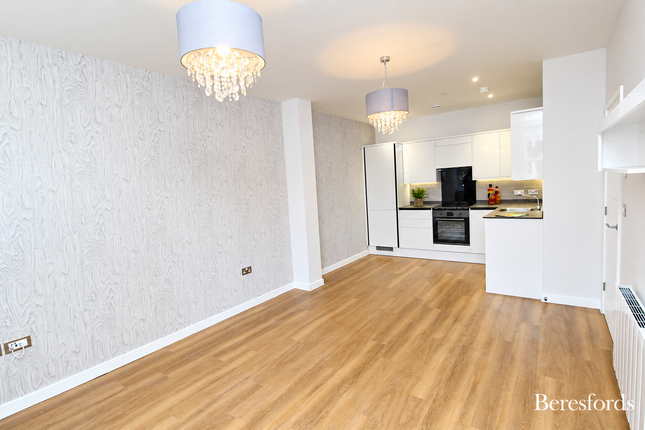 24, Ingrave House, Brentwood photo 2