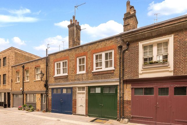 Thumbnail Flat to rent in Browning Mews, Marylebone