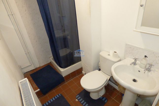 25, Vale View Terrace, Bridgend photo 3