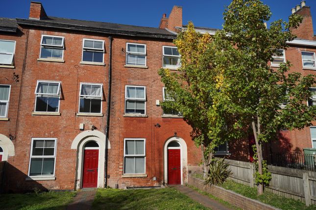 10, Wellington Square, Nottingham photo 5