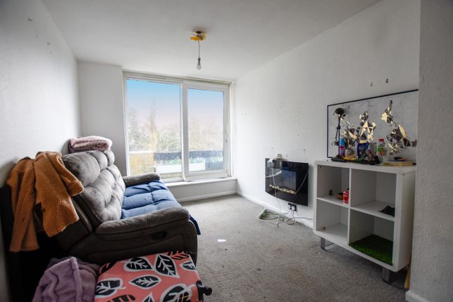 Flat for sale in Pegwell Road, Ramsgate, Kent