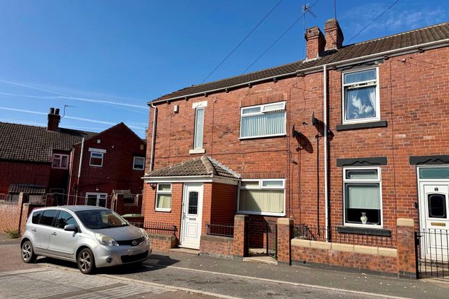 3-bed terraced on 1, Regent Street, Pontefract, £40,000